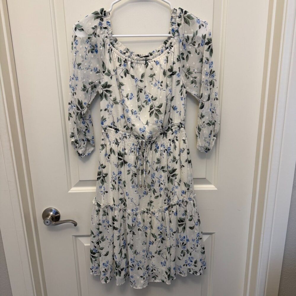Ryan Michelle White Blue Floral Off Shoulder Smocked Waist Dress PS - Picture 6 of 7
